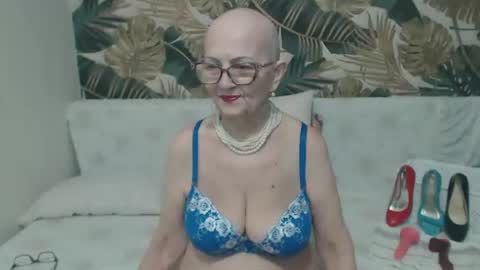 corssika online show from June 19, 6:33 pm