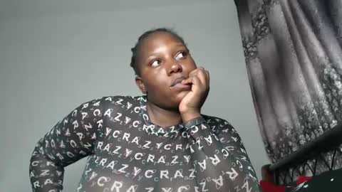 Erykah online show from April 15, 5:24 pm