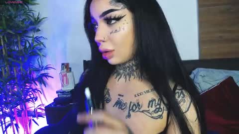 Sophie online show from April 15, 5:30 am