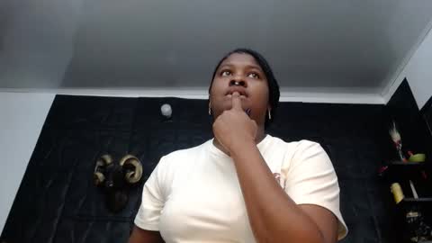 Hanna  online show from April 19, 10:48 am