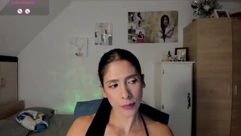 veronika online show from May 31, 3:01 am