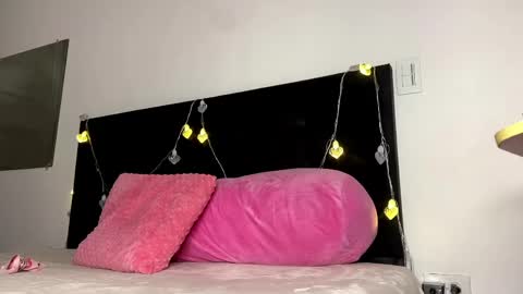 Cristina serna online show from April 13, 8:53 pm