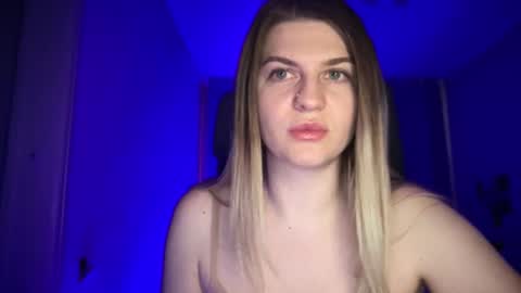 crystalblush01 online show from March 22, 3:18 pm