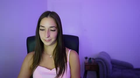 Crystalbrunette18 online show from June 13, 7:44 pm