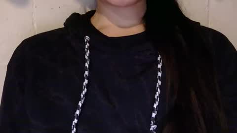 Angela online show from December 4, 4:30 pm