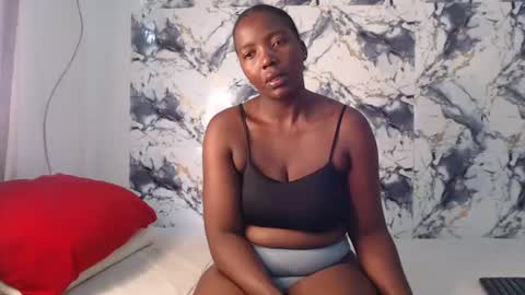curvyj255 online show from June 29, 1:55 pm