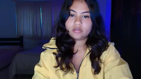 cute_hippo8 online show from March 23, 10:38 pm