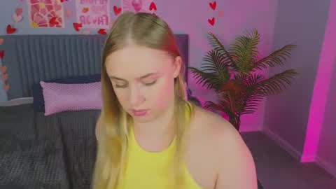 Amyy online show from June 26, 5:20 am
