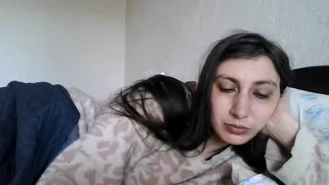 cutekattie online show from April 24, 6:27 am