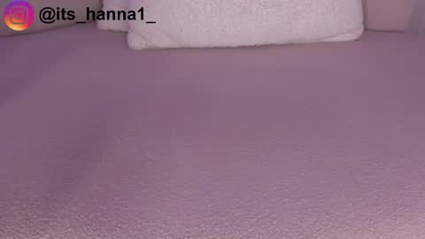 Hannah online show from May 27, 1:57 am