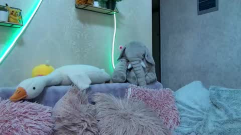 cuttiebunny online show from May 31, 2:28 am