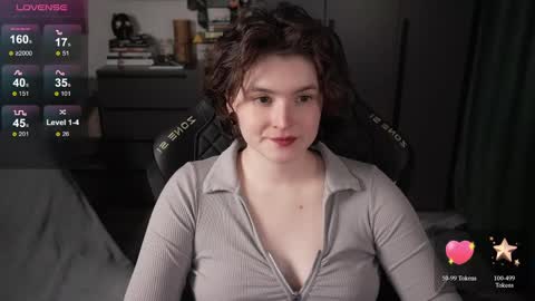 Helen Blossom online show from May 12, 7:53 pm
