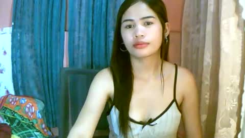 Im Dahlia online show from May 13, 11:16 am