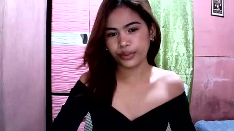 Im Dahlia online show from March 9, 10:41 am