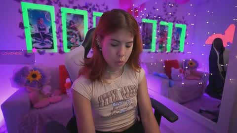 Dahlia Grey online show from May 29, 12:25 pm