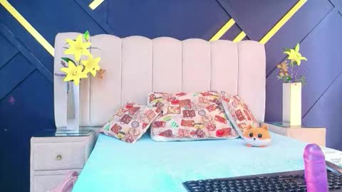 DaisysWalker online show from April 14, 1:55 pm