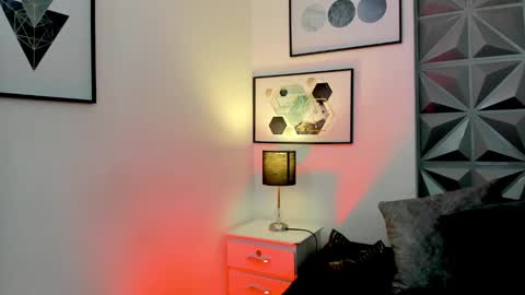 Dakota  online show from March 8, 11:36 am