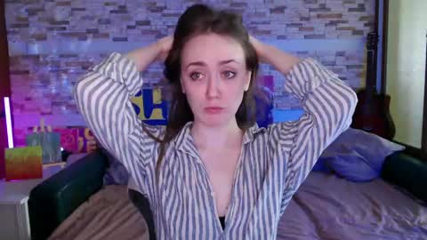 Dalia  online show from April 14, 10:37 am