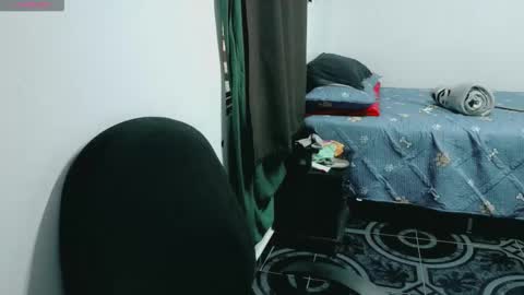 dani y jocelyn online show from March 19, 10:58 pm