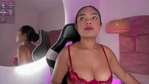   online show from December 2, 3:08 am