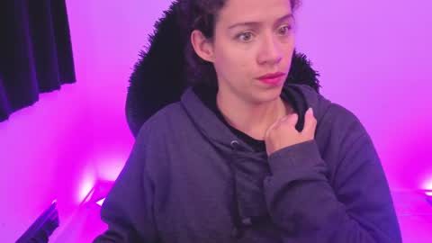 daniela_rivasthl online show from June 1, 4:58 am