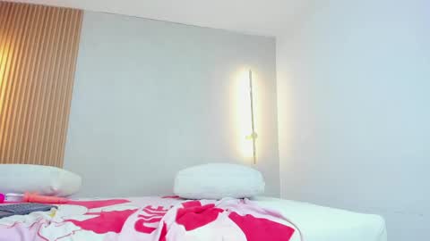 daniela_sage online show from May 1, 4:59 am