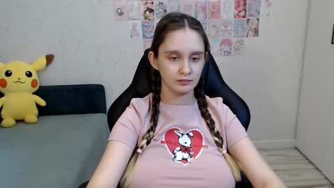 Daniella Martin online show from January 19, 6:42 am