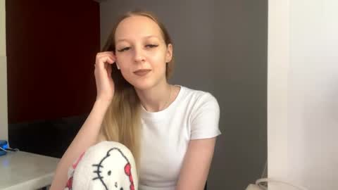 Kiki online show from May 28, 11:08 am