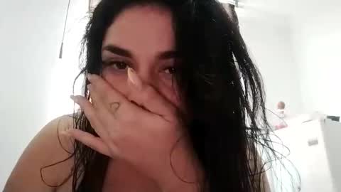Anne online show from June 5, 9:32 pm