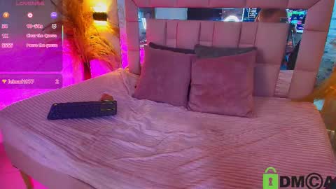 daphne_walton online show from March 26, 10:39 am