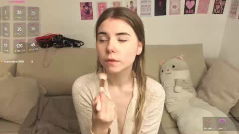 Ester online show from July 14, 5:17 pm