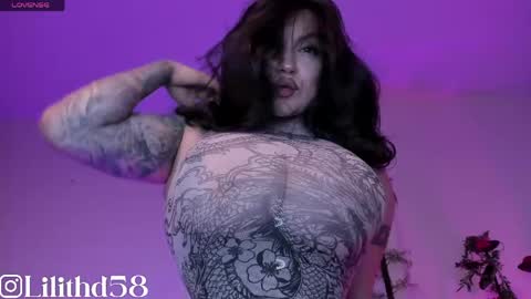 darknes_lilith18 online show from April 22, 2:52 am