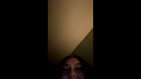 dazzlingkitten online show from June 3, 7:42 am
