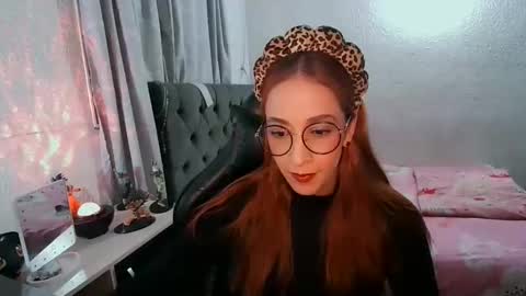 Juliet online show from May 15, 10:45 pm