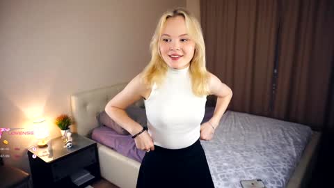 Betty 1900 - 0330 UTC  Rest    online show from December 27, 6:53 pm