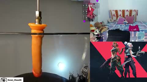 demiii online show from March 4, 7:15 am