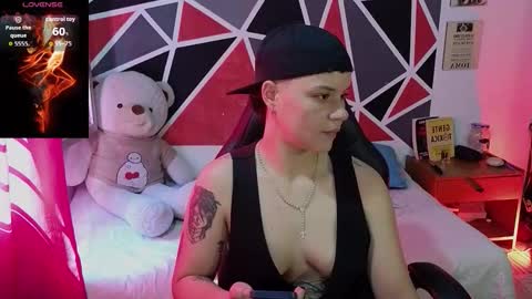 DEMI online show from February 11, 7:48 pm