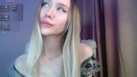 Ari online show from April 10, 5:52 pm