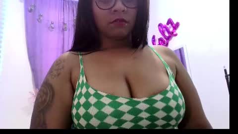 diamondd_gold online show from June 24, 1:54 pm