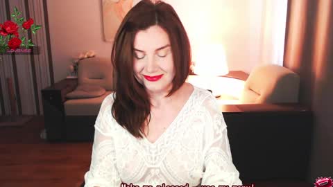 Diana DeLua online show from May 30, 9:29 am
