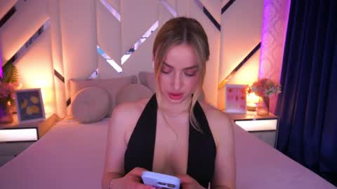 diana_nova online show from May 14, 1:39 pm