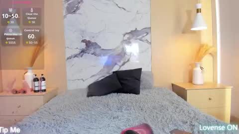 dolly_brownc online show from September 12, 10:06 pm