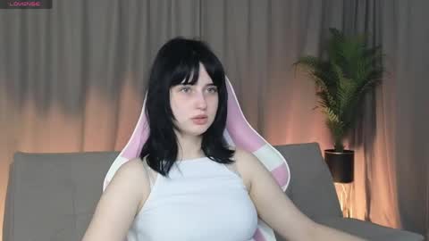 dollytena online show from May 21, 6:44 am