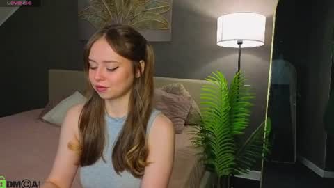 Vanessa online show from August 4, 9:26 am