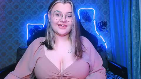 dreamforyoue2 online show from March 27, 7:25 pm