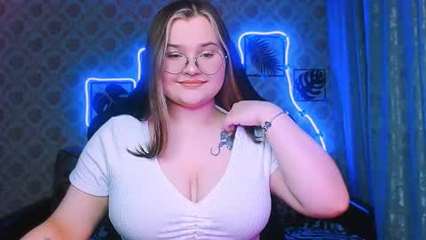 dreamforyoue2 online show from March 26, 6:42 pm