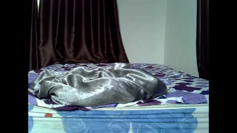 drippingnwet online show from April 5, 11:42 am