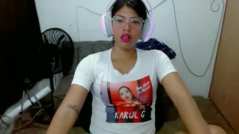 dulce2415 online show from March 21, 7:02 am