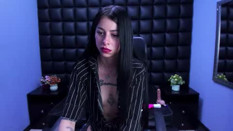 dulce_miiaa online show from March 21, 6:02 pm