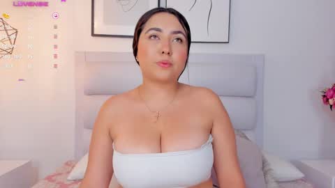 DULCE  online show from February 8, 2:47 am